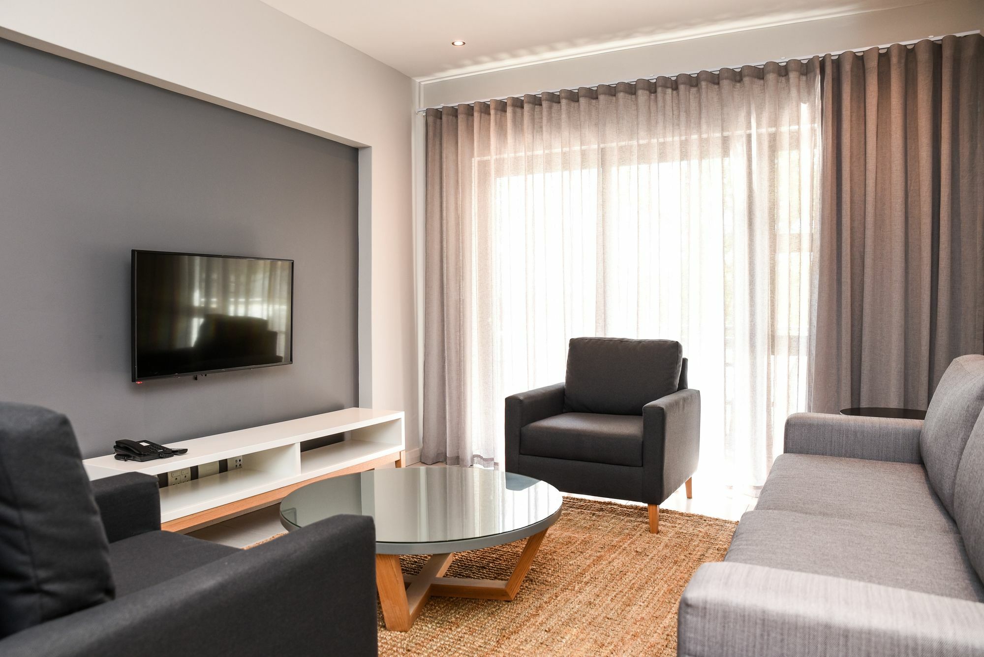 Mint Hotel Rosebank Johannesburg Exterior photo